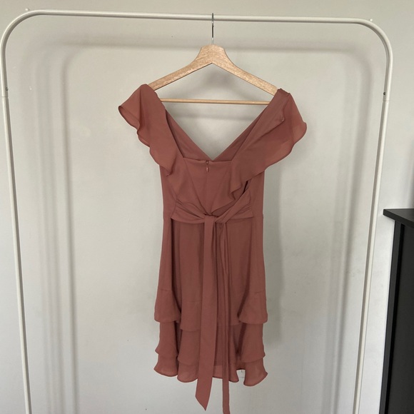EXPRESS Nude/Pink Ruffle Mini Dress - Picture 3 of 3